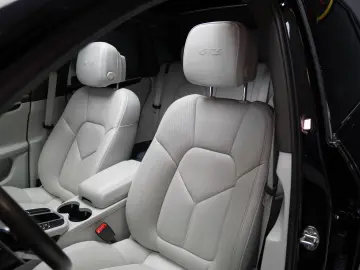 Porsche Macan GTS  LED  Pano  Bose  Chrono