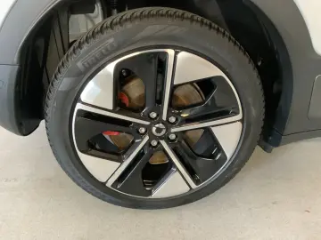 SMART #1 Brabus AWD 66kWh MatrixLED Beats HUD 360 Kam