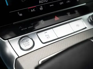 Audi A6 55 TFSI Quattro S line