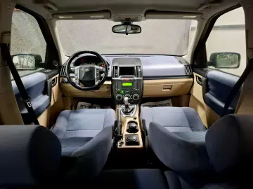 Land-Rover Freelander