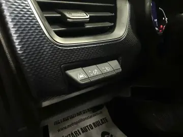 Renault Arkana E-Tech 2022 •Benzina Hybrid• LaneAssist Distr