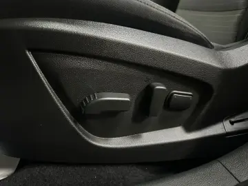 Renault Arkana E-Tech 2022 •Benzina Hybrid• LaneAssist Distr