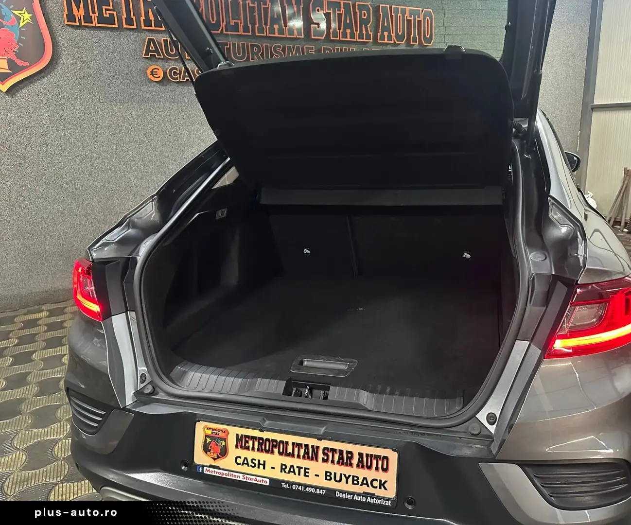 Renault Arkana E-Tech 2022 •Benzina Hybrid• LaneAssist Distr