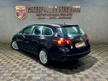 Opel Astra 2011 E5 •Volan Scaune încalzite• Navigatie