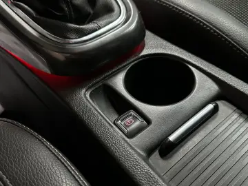 Opel Astra 2011 E5 •Volan Scaune încalzite• Navigatie