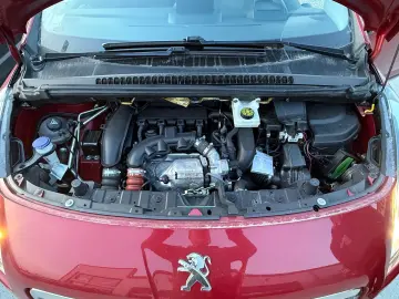 Peugeot 3008 1.6Benzina E5 Full