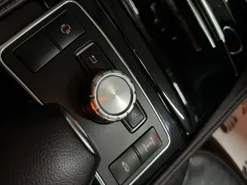 Mercedes-Benz CLS250 •Alb Perlat•