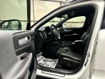 Volvo Xc-40