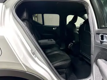 Volvo Xc-40