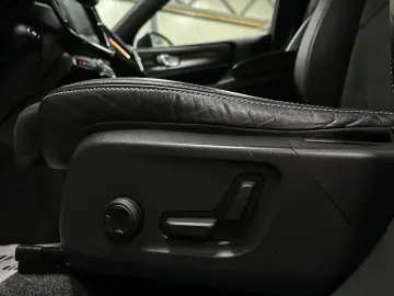 Volvo Xc-40