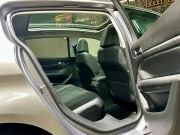 Peugeot 308 Benzina 2019 •Plafon Panoramic•