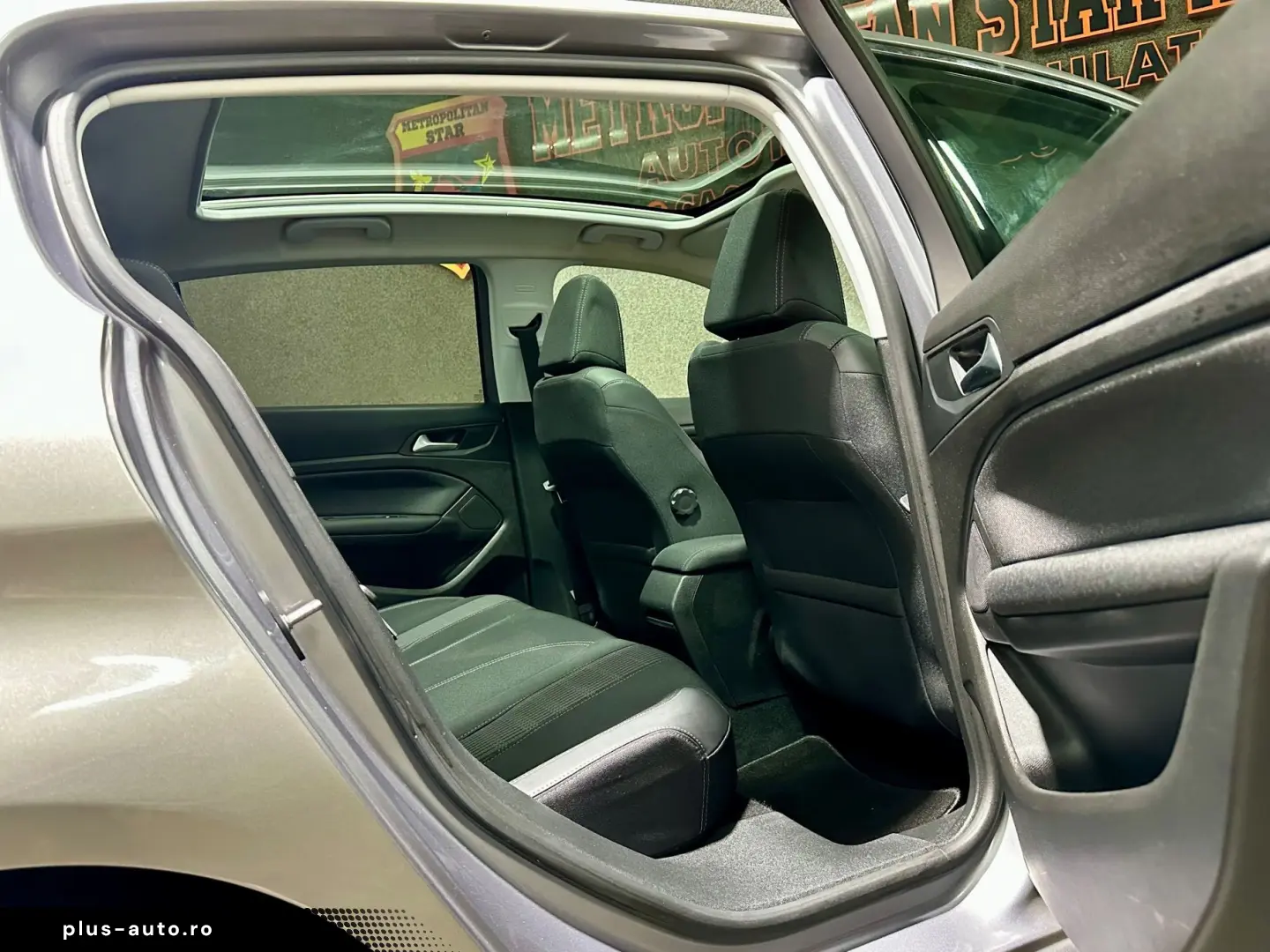 Peugeot 308 Benzina 2019 •Plafon Panoramic•