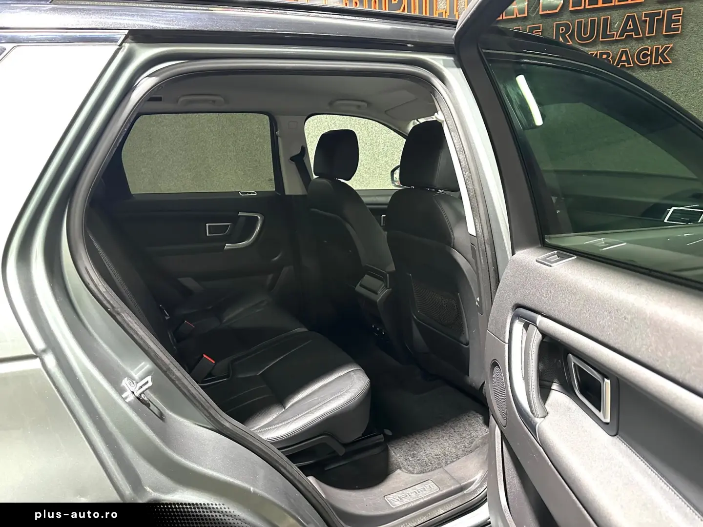Land-Rover Discovery-Sport
