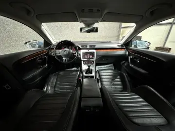 Volkswagen Passat-Cc