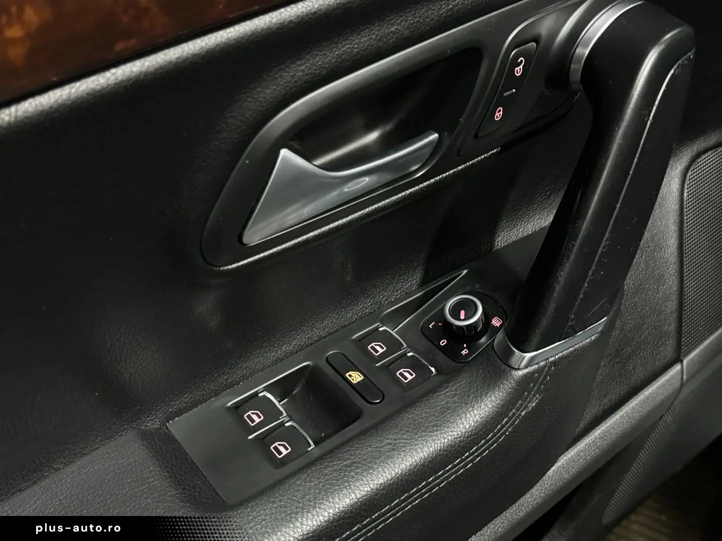 Volkswagen Passat-Cc