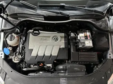 Volkswagen Passat-Cc