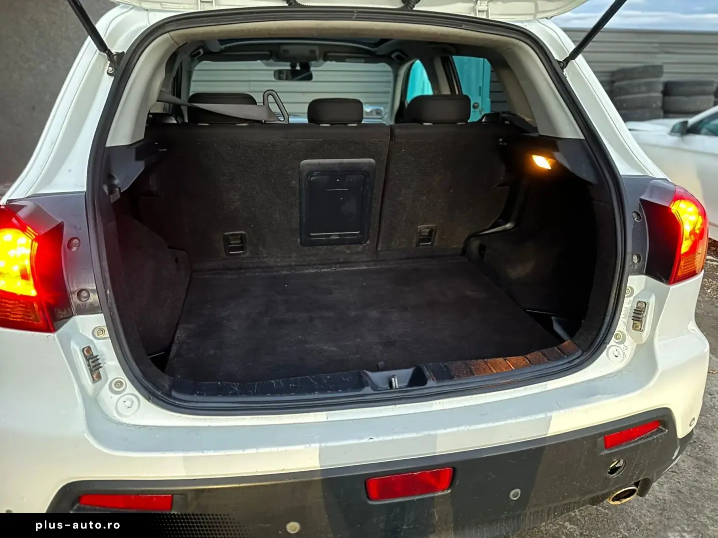 Mitsubishi ASX 2011  4x4 decuplabi  Plafon panoramic