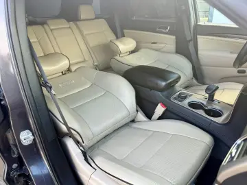 Jeep Grand-Cherokee