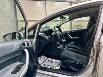 Ford Fiesta 2012 E5 •Garantie•