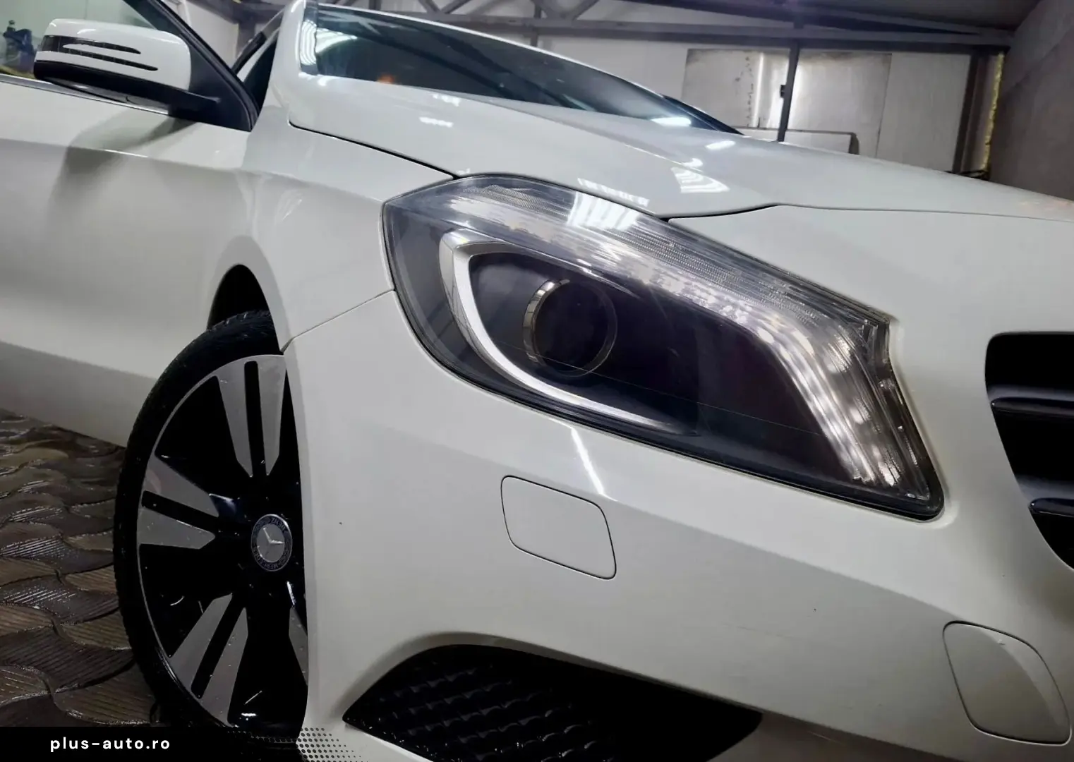 Mercedes-Benz A180