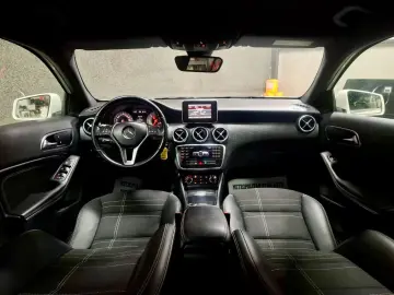 Mercedes-Benz A180
