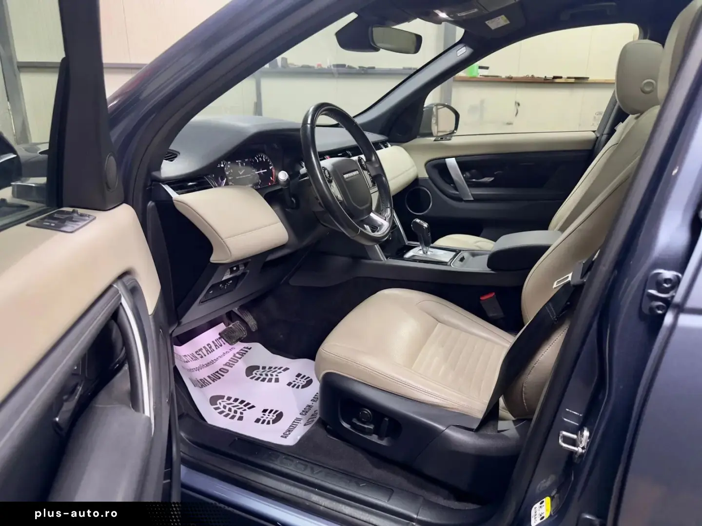Land-Rover Discovery-Sport