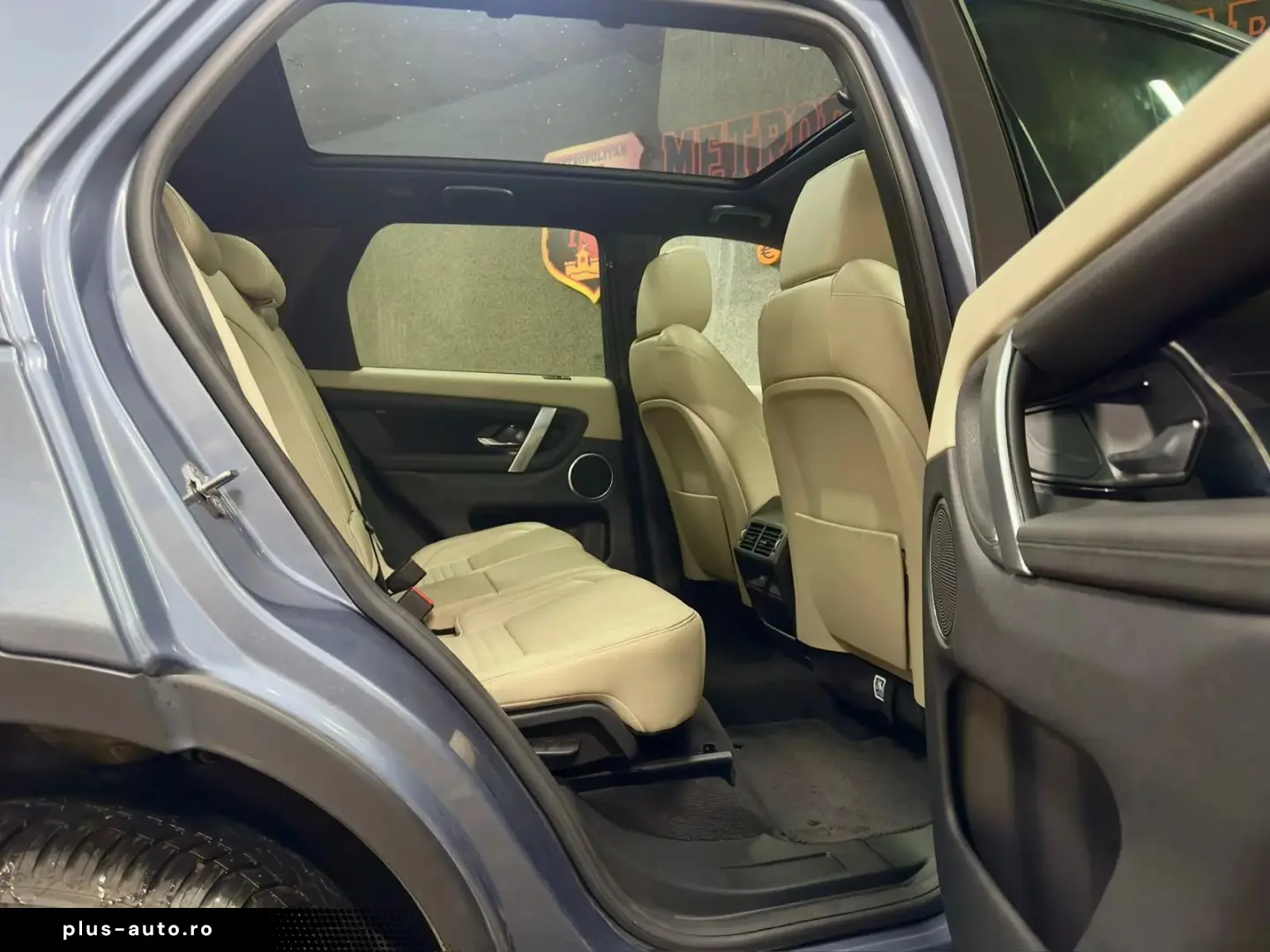 Land-Rover Discovery-Sport