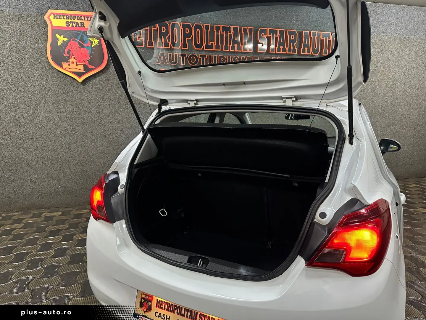 Opel Corsa 2015 “Model Enjoy” Benzina GARANTIE