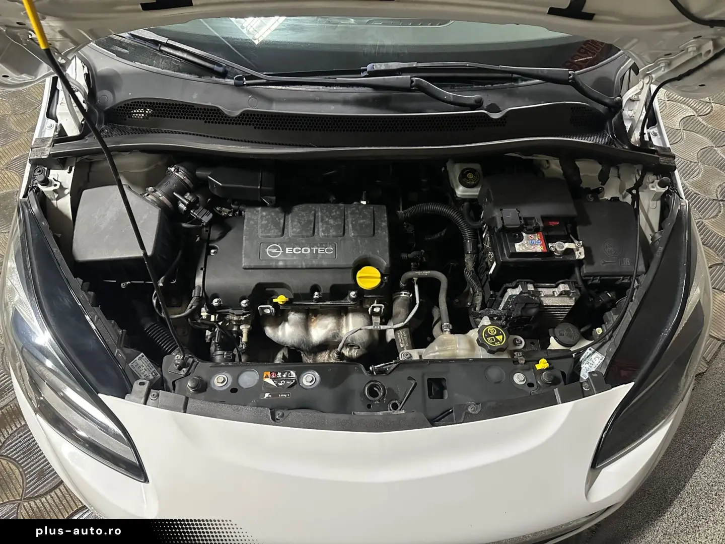 Opel Corsa 2015 “Model Enjoy” Benzina GARANTIE