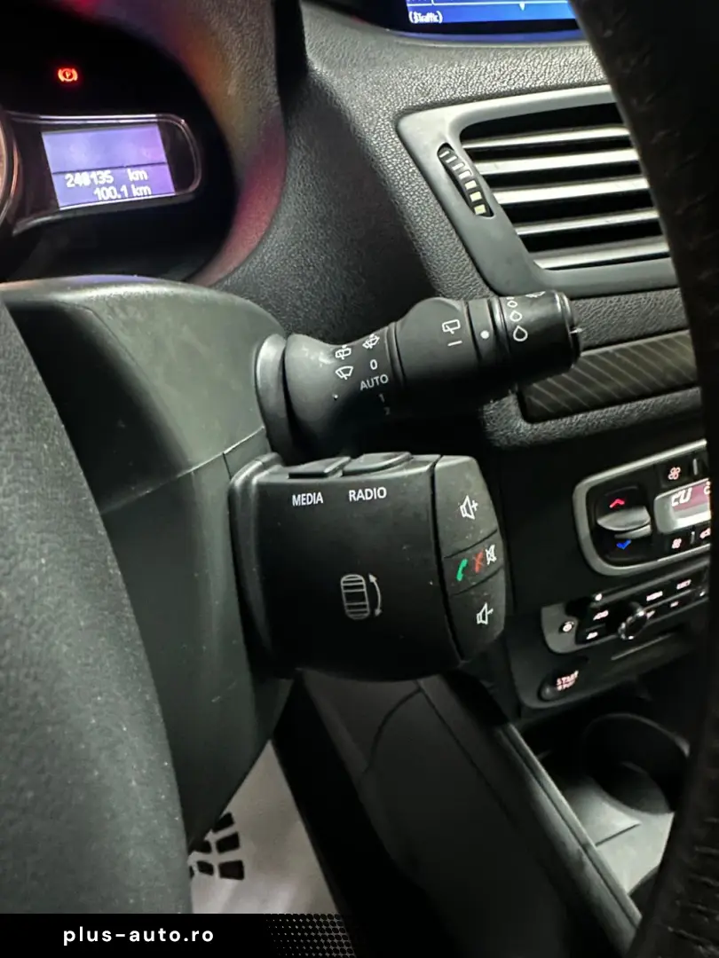 Renault Megane 2012 E5 •Garantie