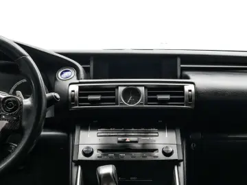 Lexus Seria-Is