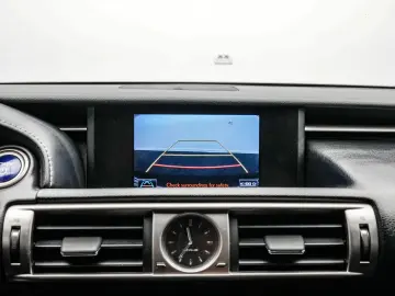 Lexus Seria-Is