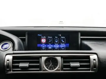 Lexus Seria-Is