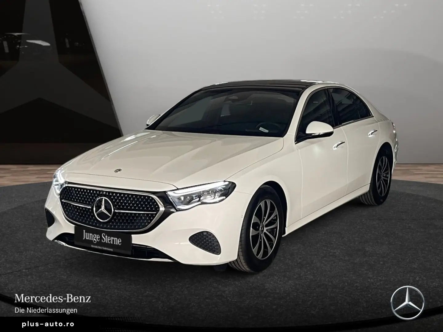MERCEDES-BENZ E 200 Avantgarde Adv.  PANO DIGITAL MEMO 360