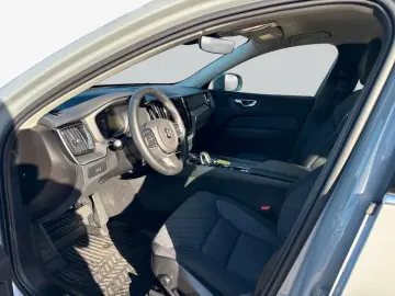 VOLVO XC60 B5 B AWD Core SiH GJR Win