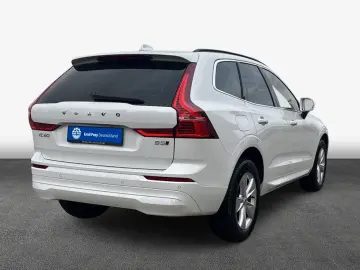 VOLVO XC60 B5 B AWD Core Weiß-Perl SiH GJR Win