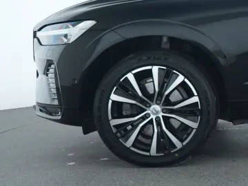 VOLVO XC60 Ultimate Dark ACC HuD Kamera Winter-Paket