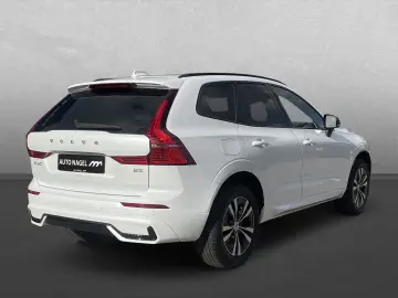 VOLVO XC60 B5 R-Design  Panorama