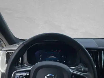 VOLVO XC60 B5 R-Design  Panorama