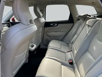 VOLVO XC60 B5 B AWD Geartronic Inscription