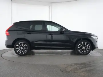 VOLVO XC60 Ultimate Dark ACC HuD Adaptives Luftfahrwer