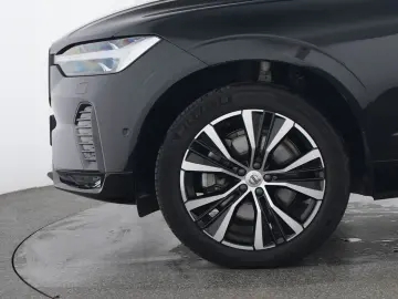 VOLVO XC60 Ultimate Dark ACC HuD Adaptives Luftfahrwer