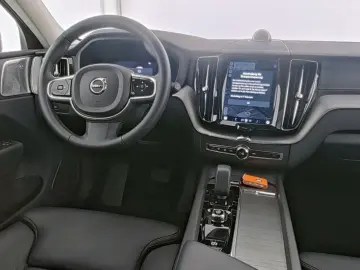 VOLVO XC60 Ultimate Dark ACC HuD Adaptives Luftfahrwer