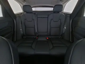 VOLVO XC60 Ultimate Dark ACC HuD Adaptives Luftfahrwer