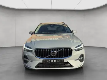 VOLVO XC60 B5 AWD Aut Google-Maps LED 19 Lenkradheiz