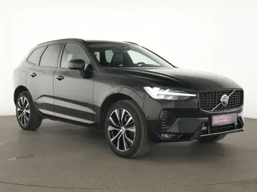VOLVO XC60 Ultimate Dark B&W 360 Martix FourC Pano ACC