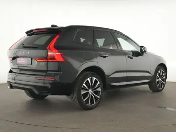 VOLVO XC60 Ultimate Dark B&W 360 Martix FourC Pano ACC