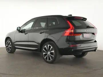 VOLVO XC60 Ultimate Dark B&W 360 Martix FourC Pano ACC