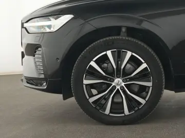 VOLVO XC60 Ultimate Dark B&W 360 Martix FourC Pano ACC