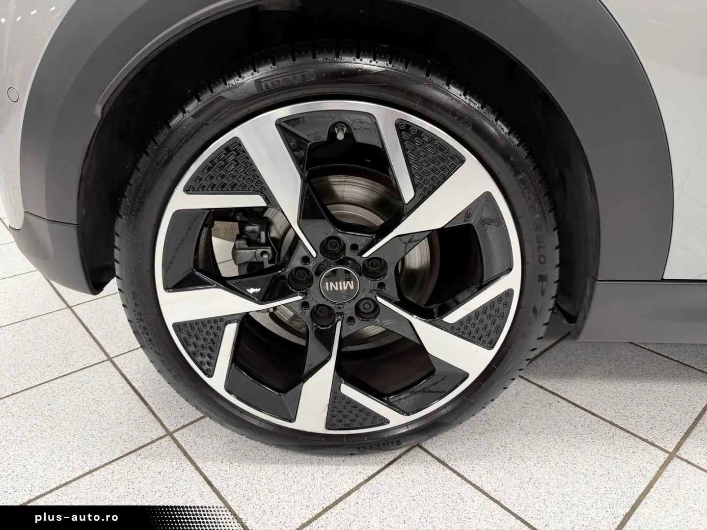 MINI Cooper S Favoured Trim PAK.S LED HUD KEYL ALARM